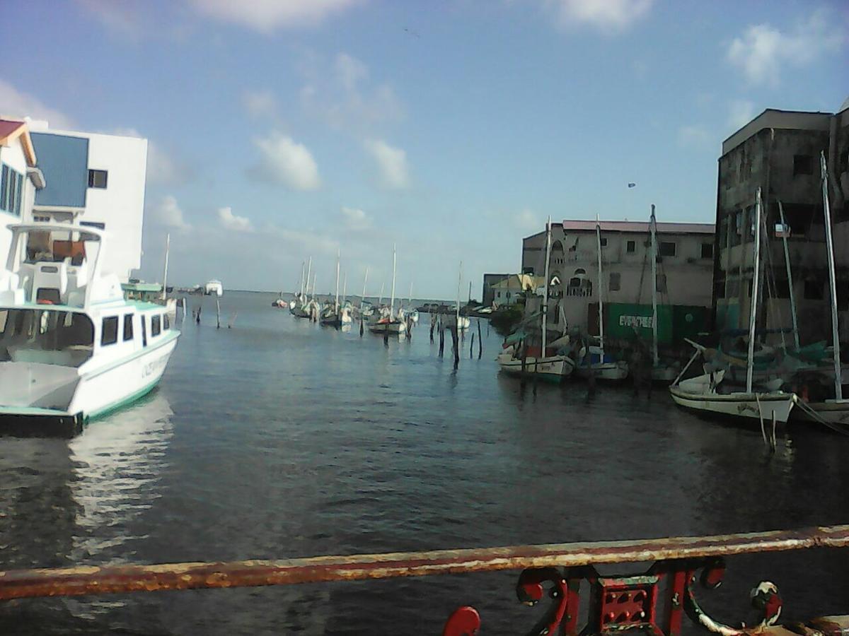 Bella Sombra Guest House Downtown Belize City Dış mekan fotoğraf