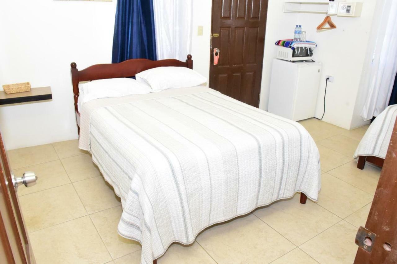 Bella Sombra Guest House Downtown Belize City Dış mekan fotoğraf
