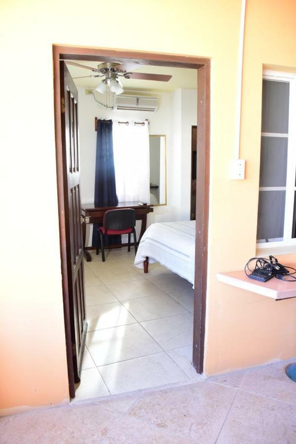 Bella Sombra Guest House Downtown Belize City Dış mekan fotoğraf